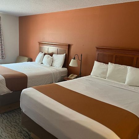 Regency Inn & Suites Anoka Esterno foto