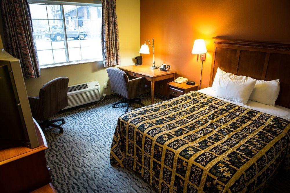 Regency Inn & Suites Anoka Esterno foto