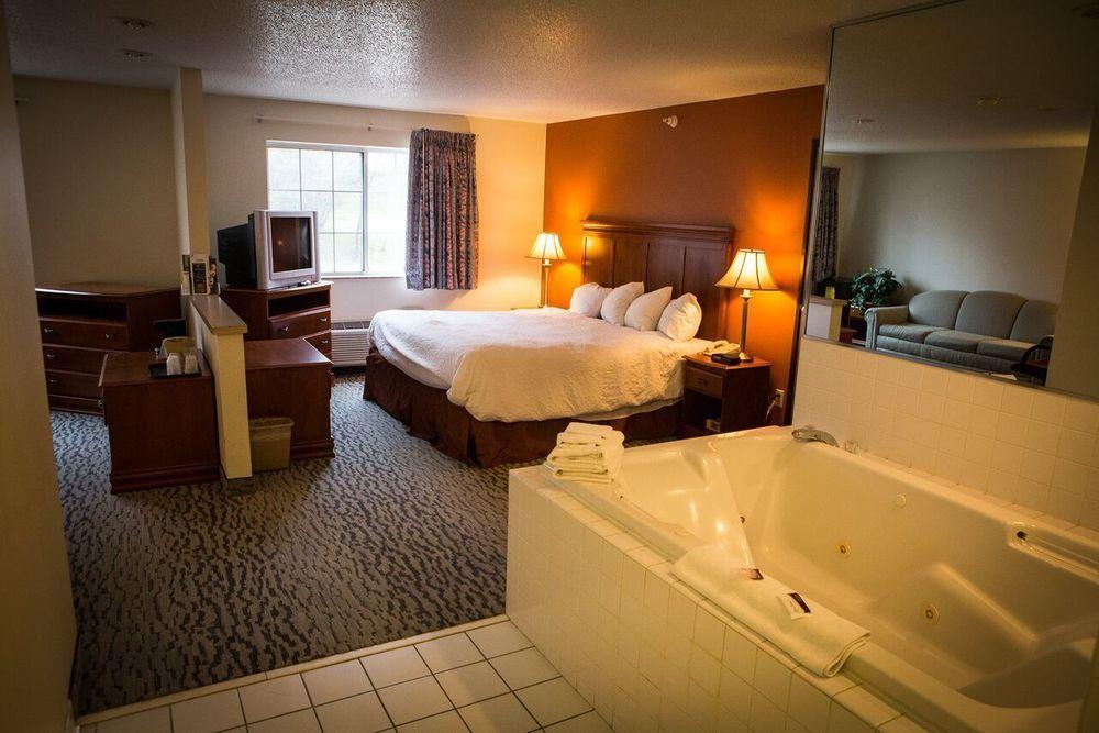 Regency Inn & Suites Anoka Esterno foto