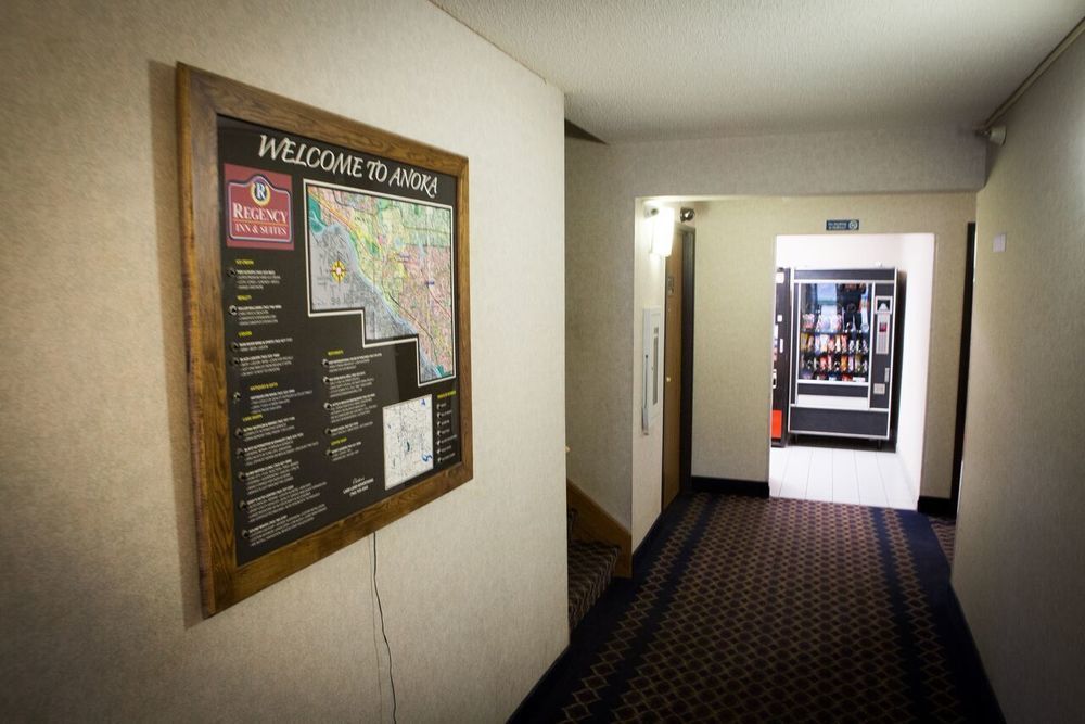 Regency Inn & Suites Anoka Esterno foto